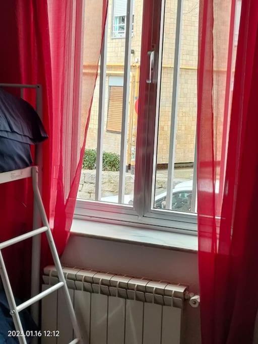 Habitacion Privada, Luminosa Y Bien Comunicada Madrid Ngoại thất bức ảnh