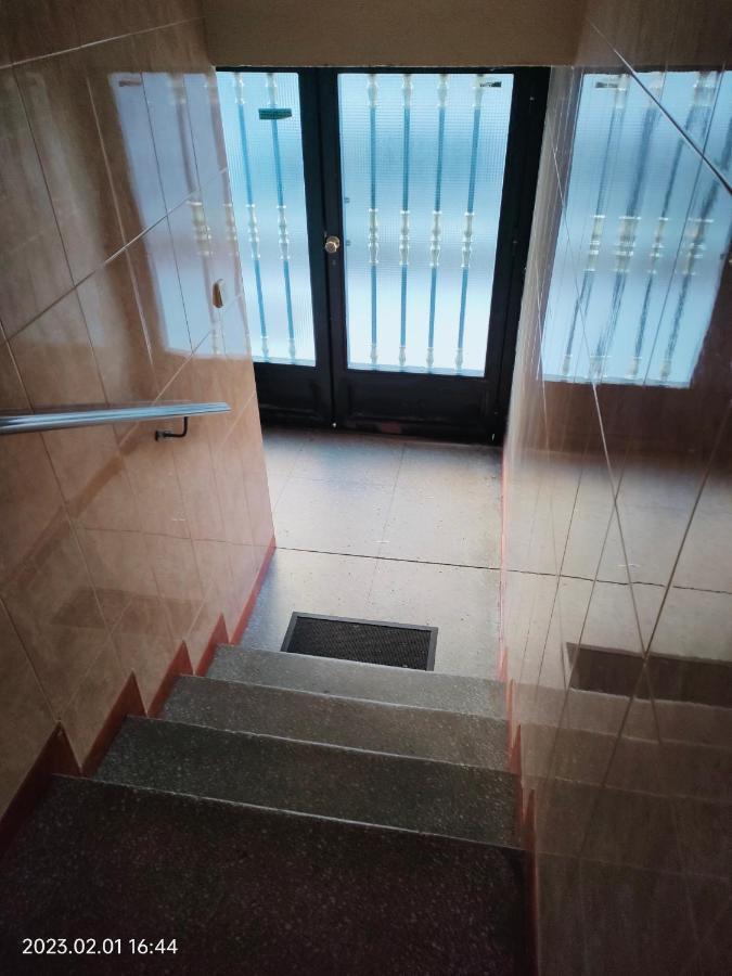 Habitacion Privada, Luminosa Y Bien Comunicada Madrid Ngoại thất bức ảnh